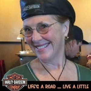 Meet your Posher, Lora